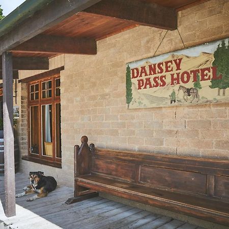 The Danseys Pass Hotel Ranfurly 외부 사진